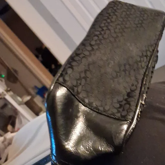 Coach Black Signature Tote Bag - Picture 4 of 8